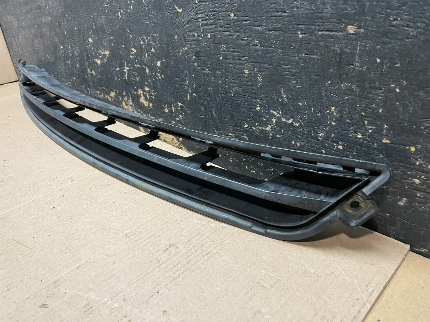 2013 2014 2015 GMC Acadia Front Lower Cover Grill Grille Oem AA1974 DG2