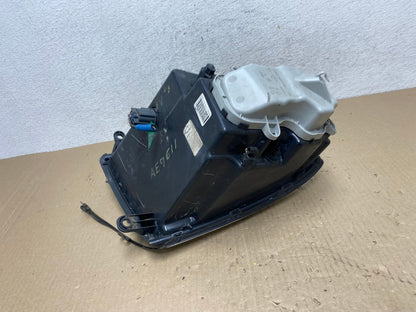 2005 - 2011 Cadillac STS Right Passenger RH Side Xenon Headlight AE9611 LK8