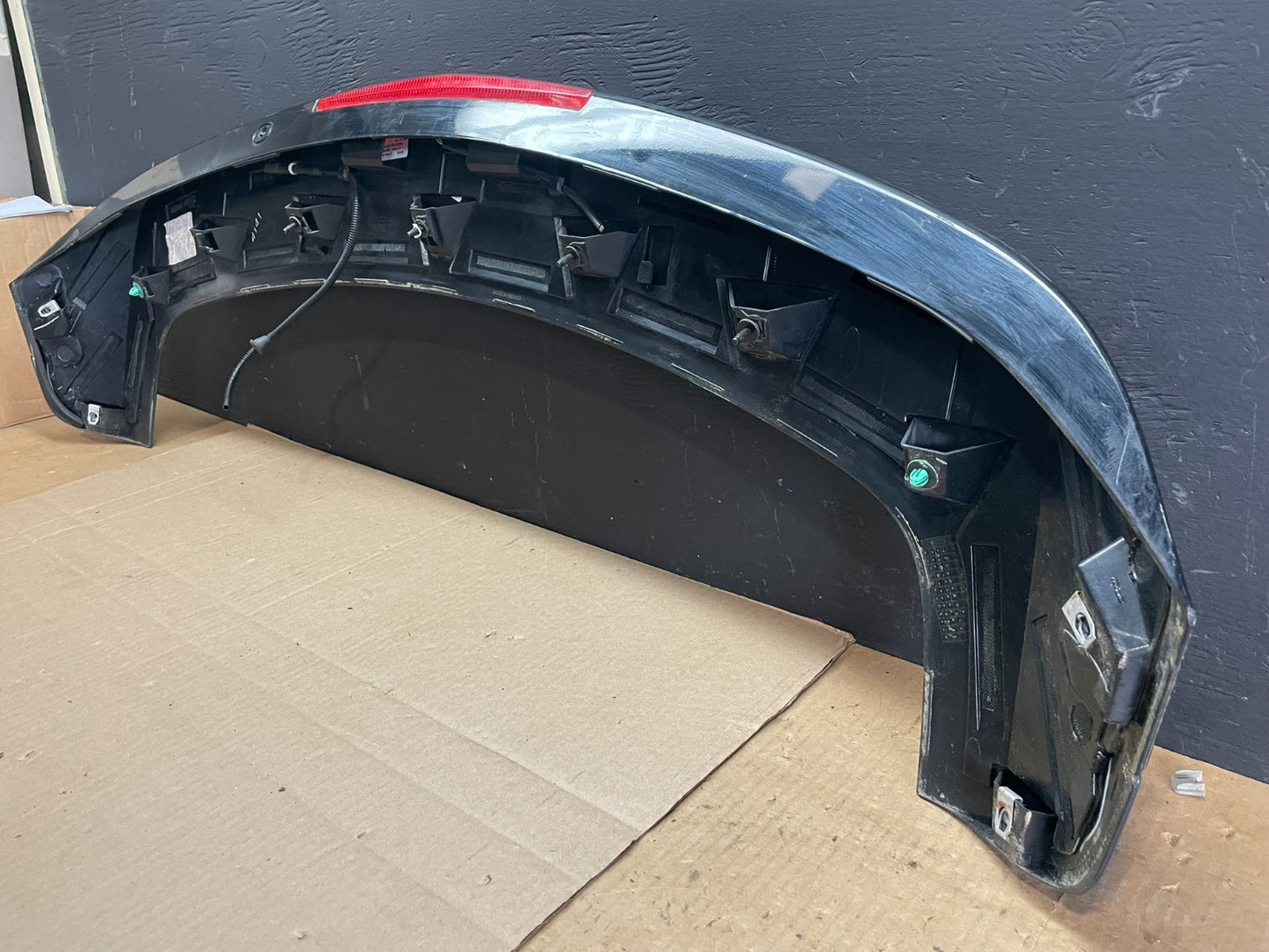 2010-2016 Cadillac Srx Upper Rear Spoiler Wing Brake Light Oem AB7598 DG8