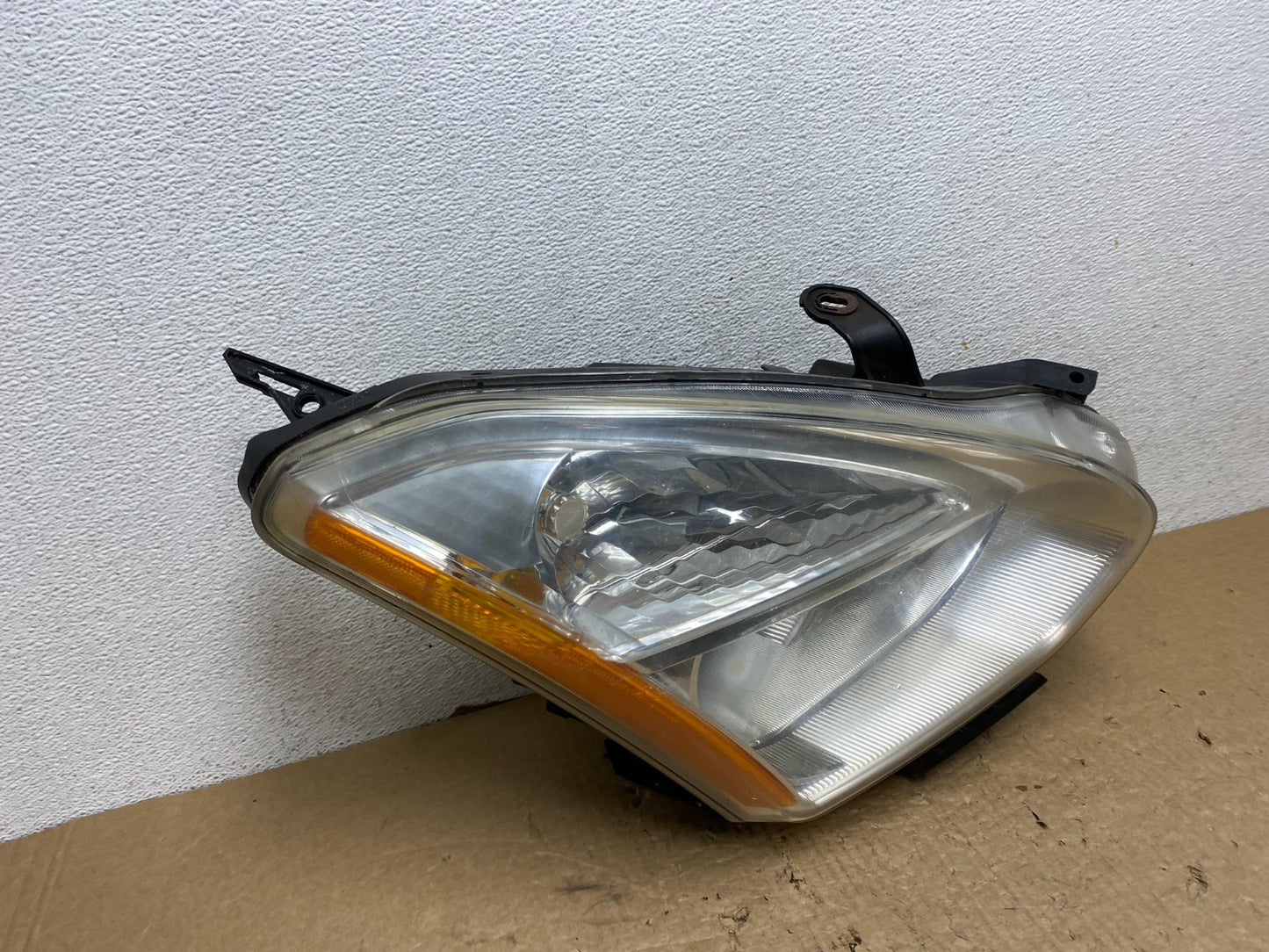2009-2013 Nissan Rogue Right Passenger Xenon HID Headlight AF8094 DW2