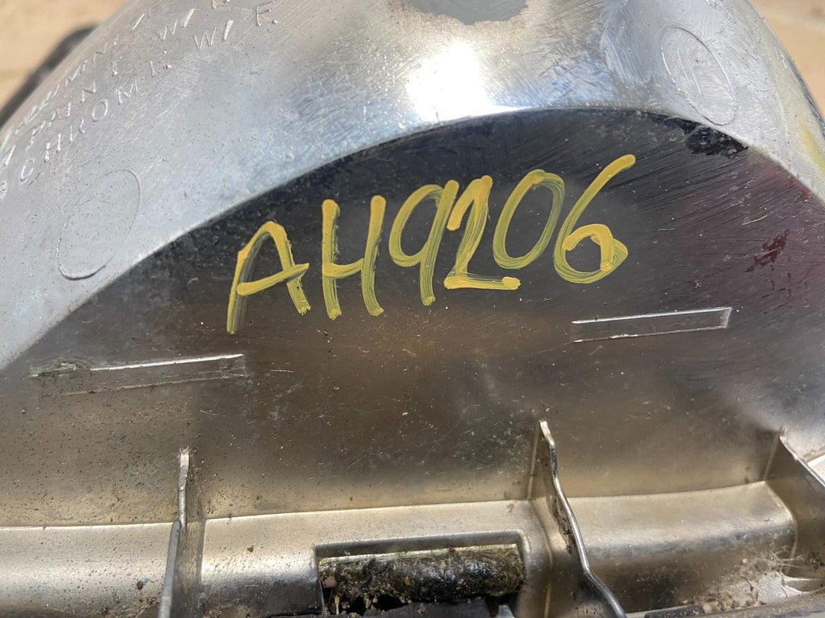 1986 Oldsmobile Delta 88 Eighty Eight Left Driver LH Side Tail Light ah9206 DG5