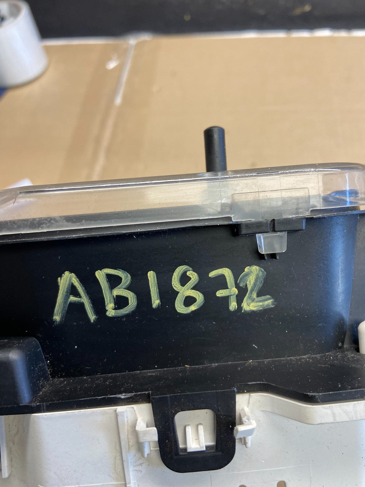 2009 to 2010 Mercury Marquis Speedometer Cluster Gauge Oem ab1872 DG6