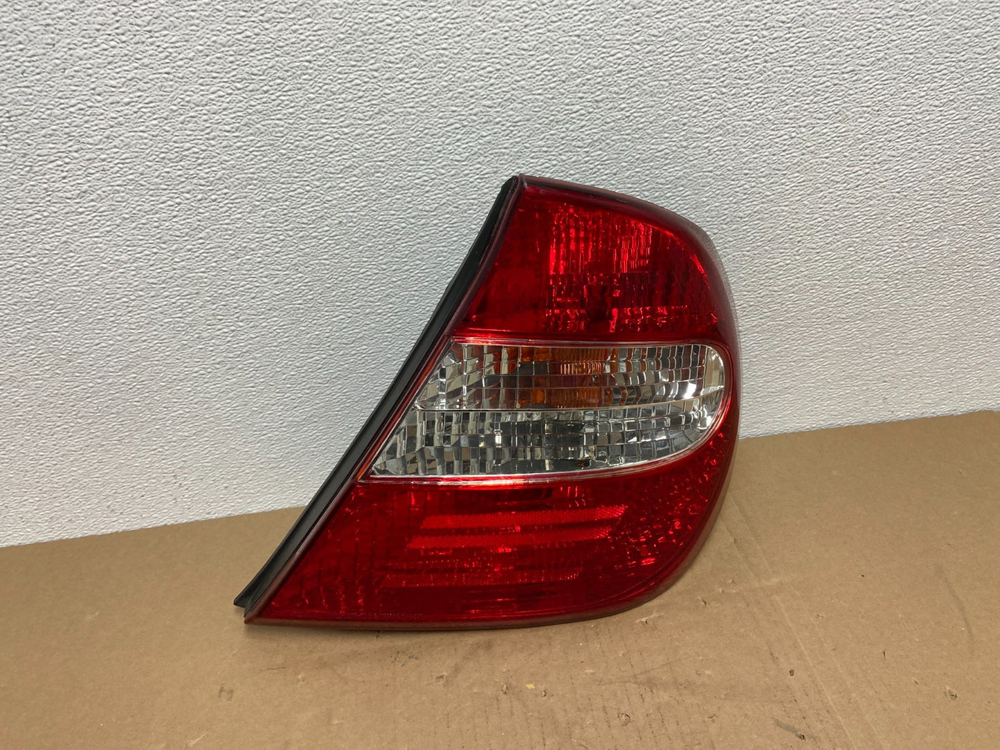 2002 2003 2004 Toyota Camry Tail Light Right Passenger Rh Side DEPO AB6411 DW0
