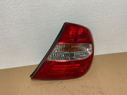 2002 2003 2004 Toyota Camry Tail Light Right Passenger Rh Side DEPO AB6411 DW0