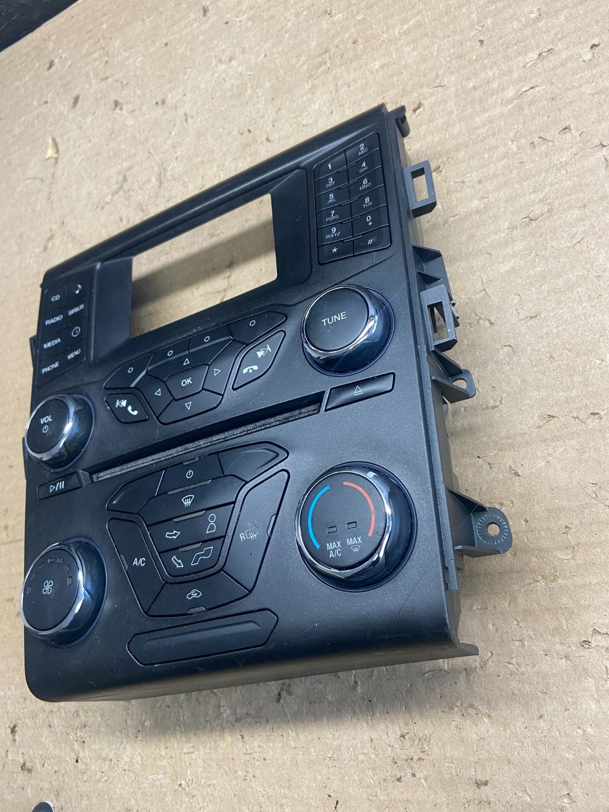 2016 2017 Ford Fusion Radio Climate Control A/C Control ah5349 DG1