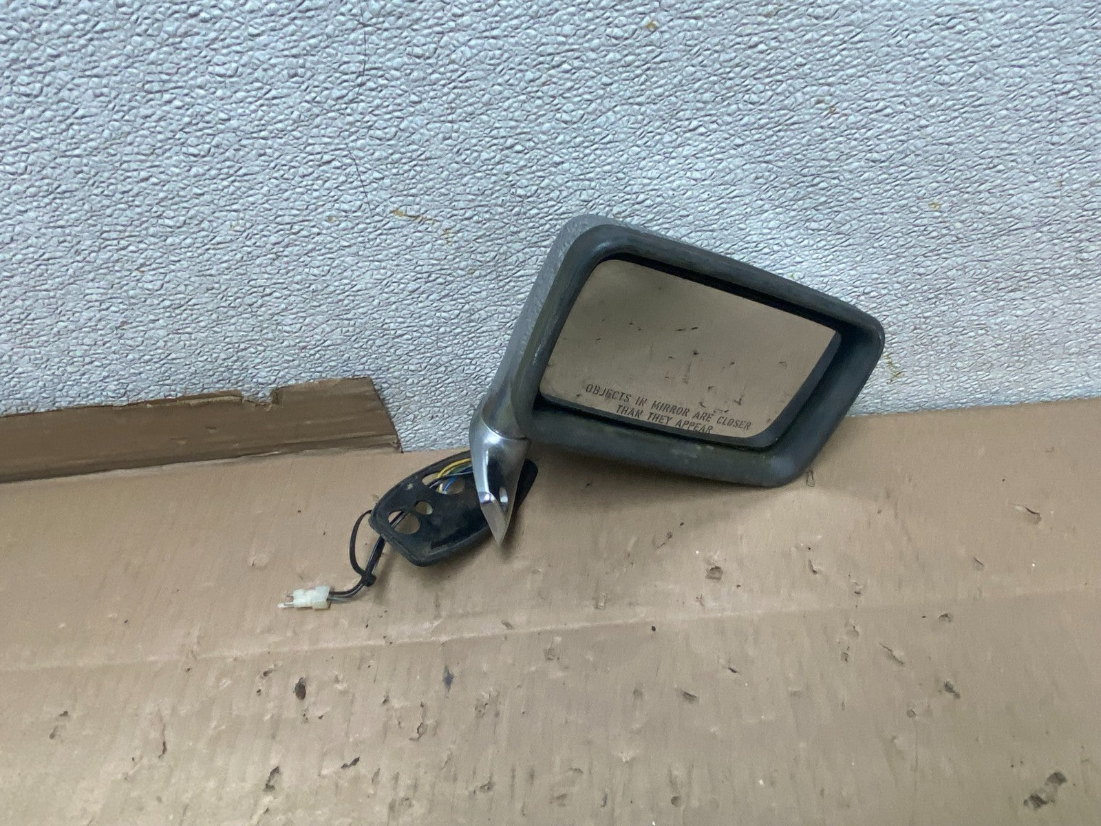 1987 to 1991 Jaguar XJS Right Passenger View Door Mirror U2944 DG6