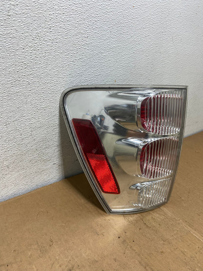 2005 to 2008 Chevrolet Equinox Left Driver Lh Side Tail Light AD1196 LK2