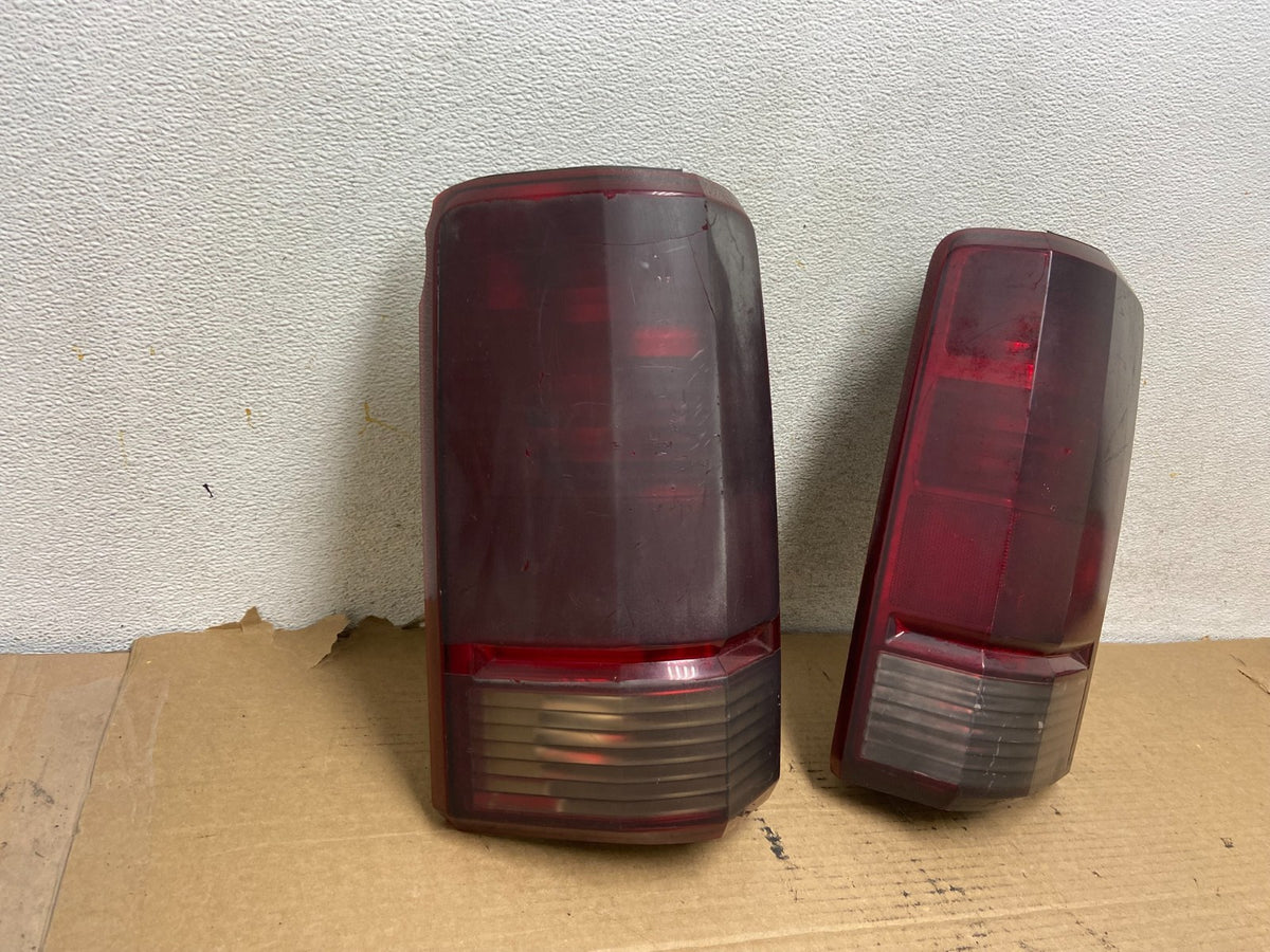 2007 - 2011 Dodge Nitro Left+Right Side Tail Lights AH4074 DW1