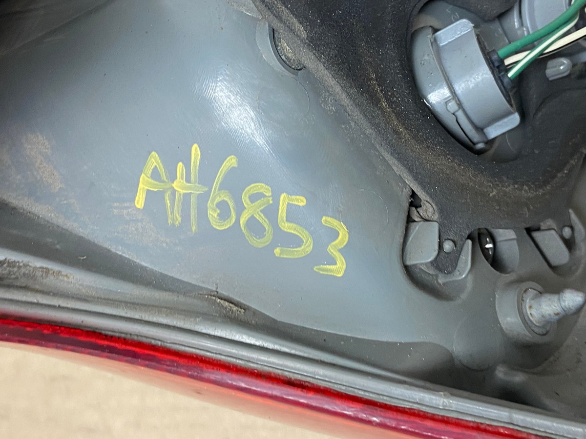 2009 to 2012 Toyota Venza Right Passenger RH Side Tail Light AH6853 LK9