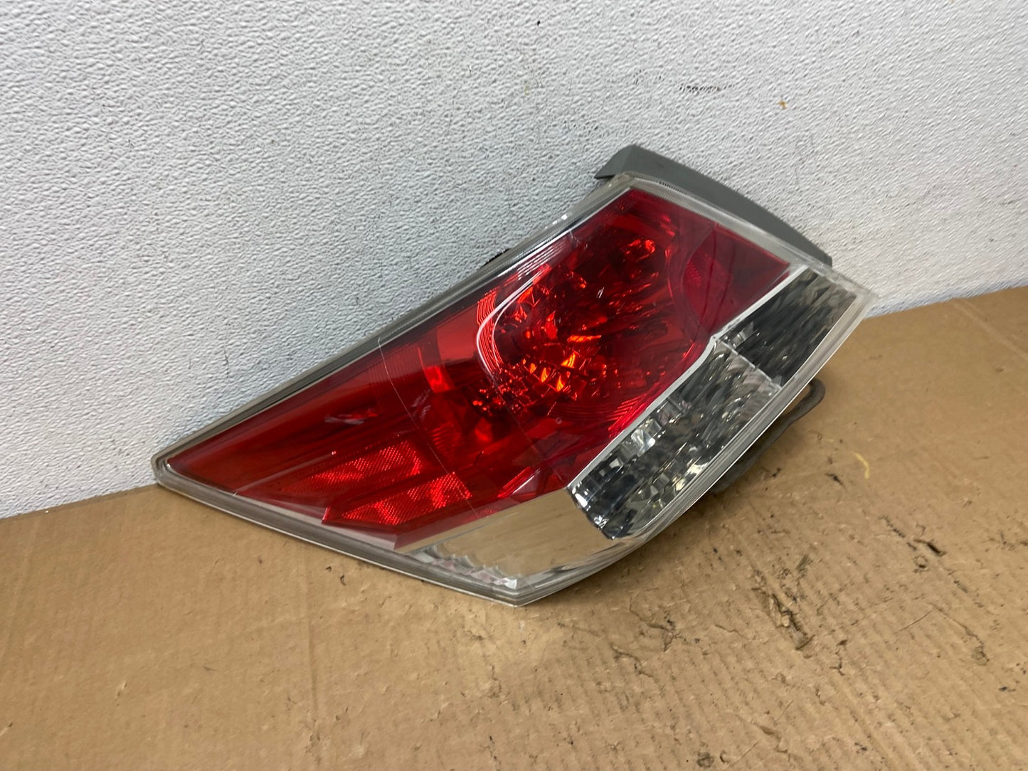 2008 to 2012 Honda Accord Sedan Tail light Left Driver LH Side AD2366 LK2