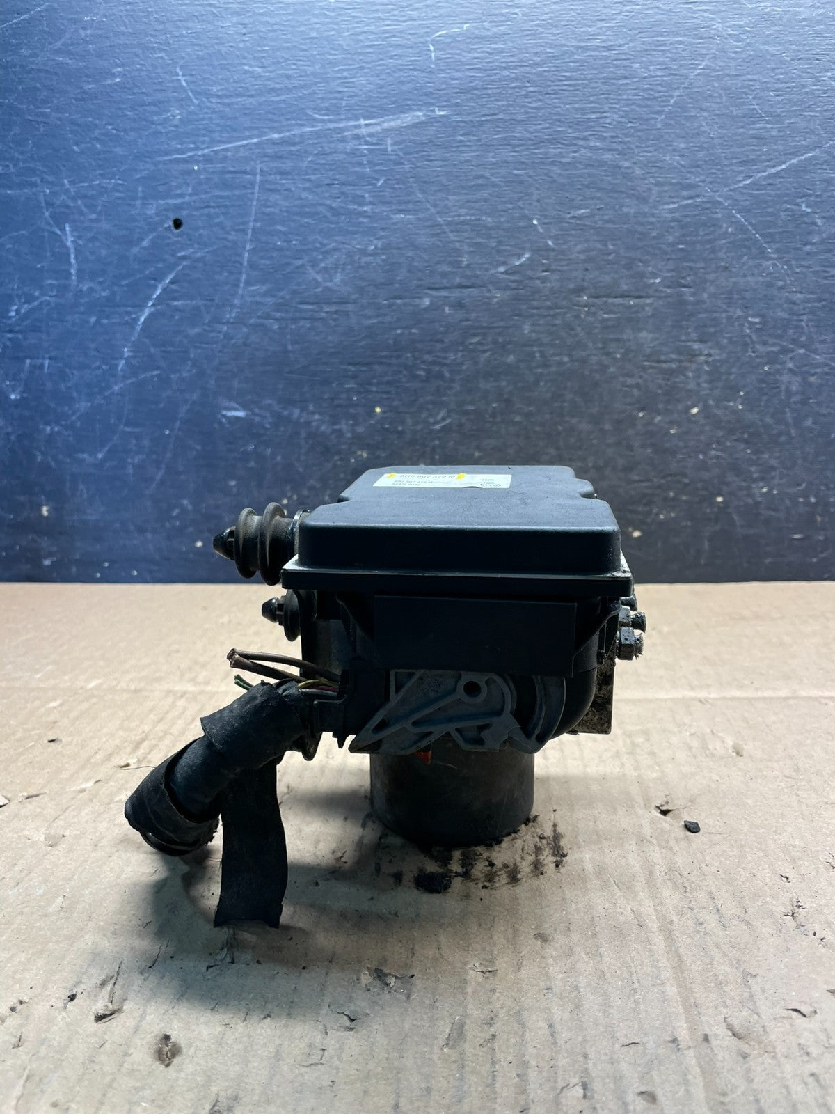 2009 to 2012 Audi Q5 ABS Anti-Lock Brake Pump 8R0614517 OEM u2191 DG1
