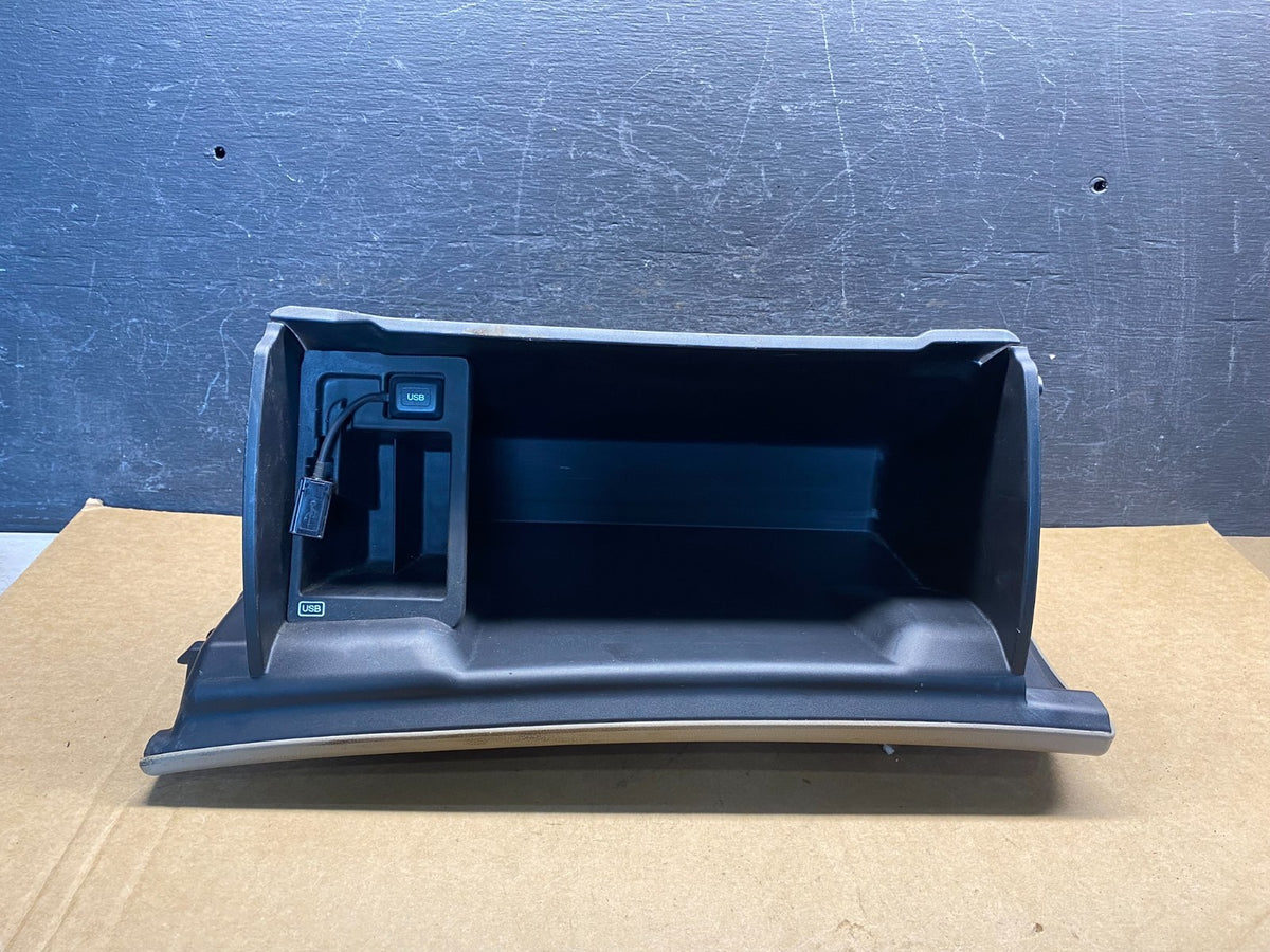 2011 - 2016 Honda Odyssey Front Right Passenger Storage Glove Box AH6982 DG4