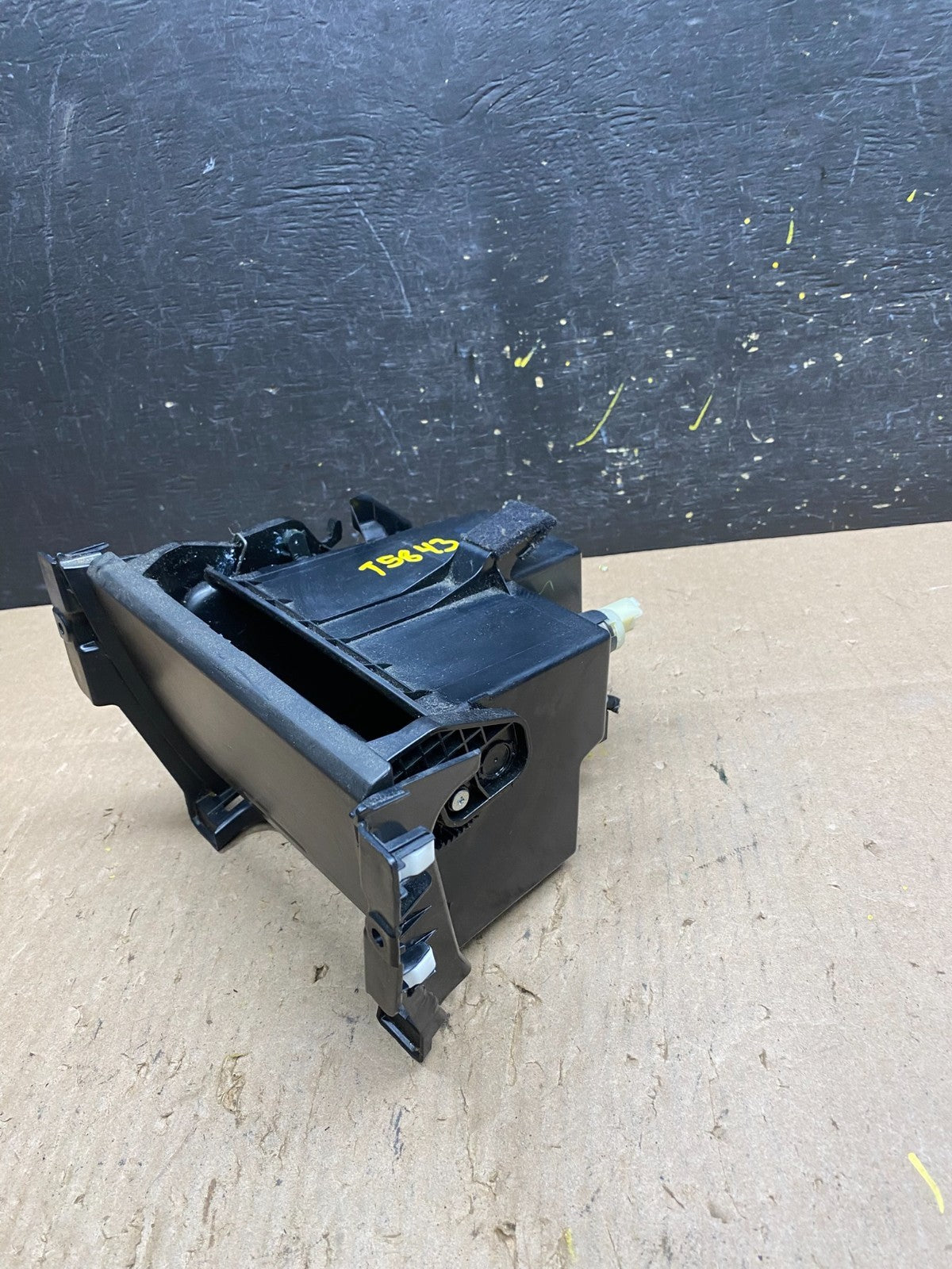 2007 - 2011 Toyota Camry Console Center Storage Dash 58804-06370 T5843 DG2