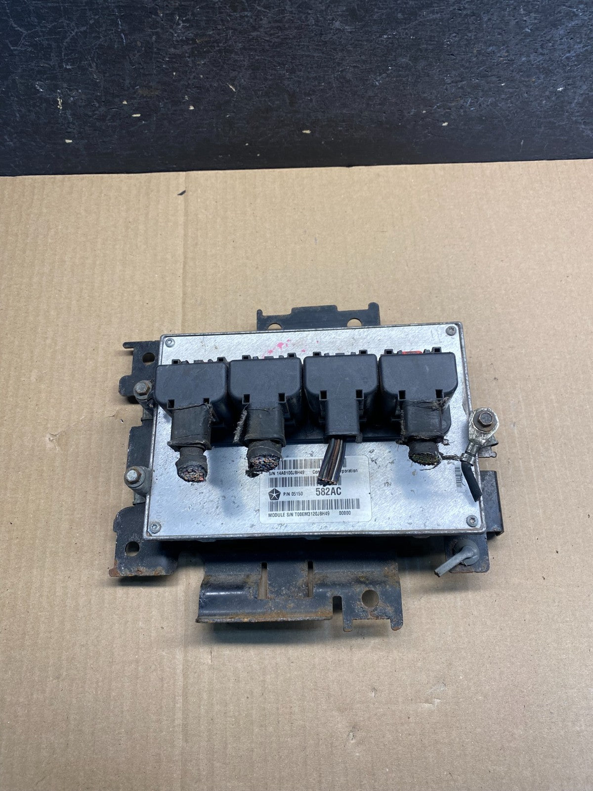 2011 Dodge Durango 5.7L Engine Computer Module ECU PCM ECM AG9427 DW0