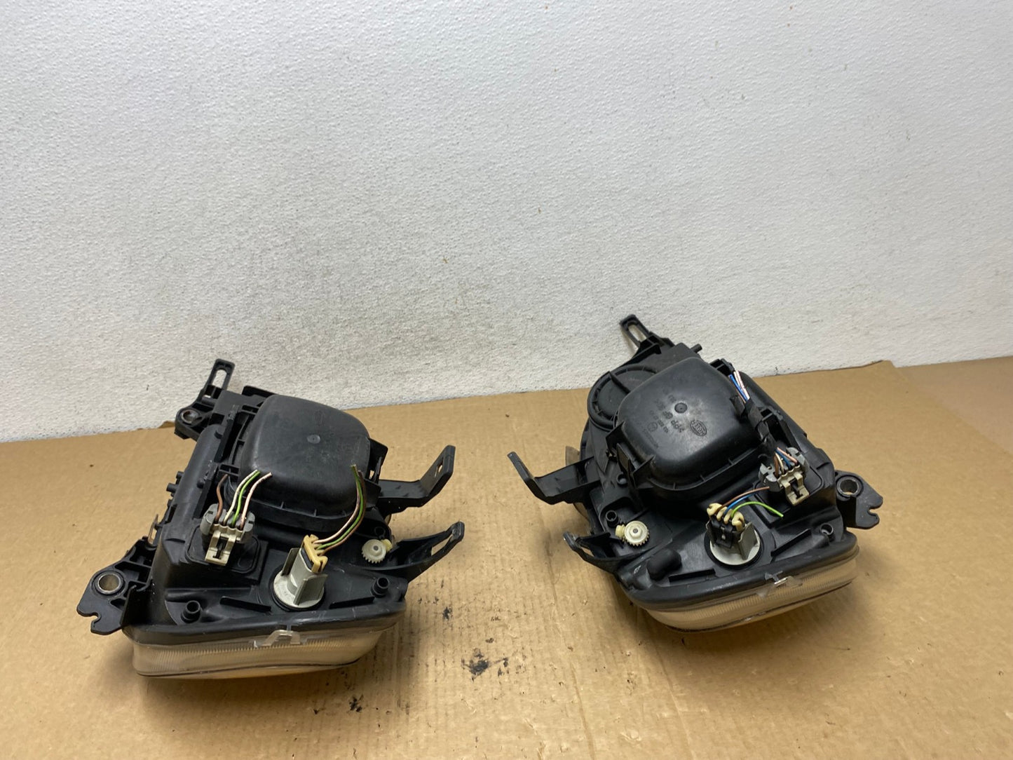 2002 - 2005 Mercedes ML ML350 ML500 Left+Right Side Halogen Headlights AG2121 LK12