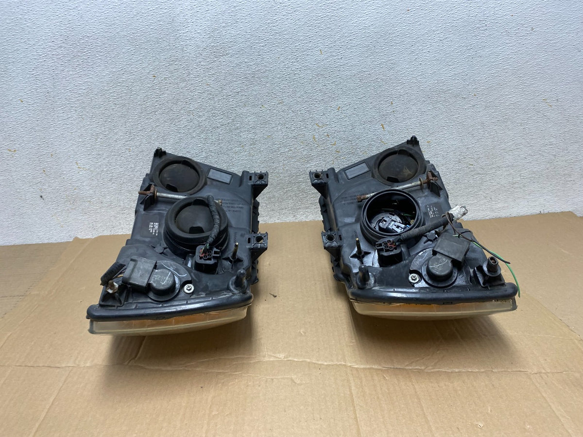 2003 - 2006 Ford Expedition Left+Right Side Headlights Halogen AI1148 DW11