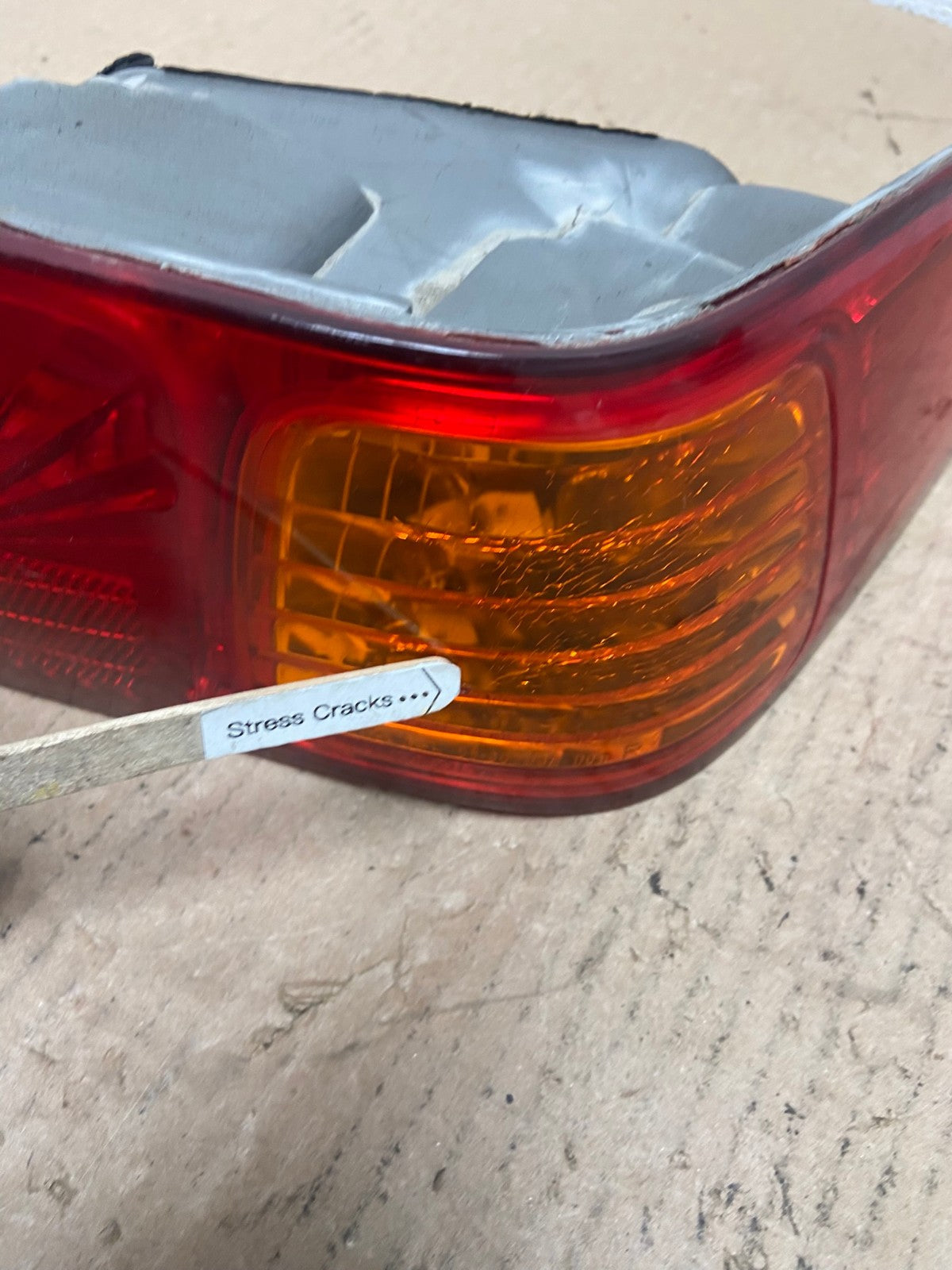 2000 to 2001 Toyota Camry Right Passenger Rh Tail Light AF3301 LK3