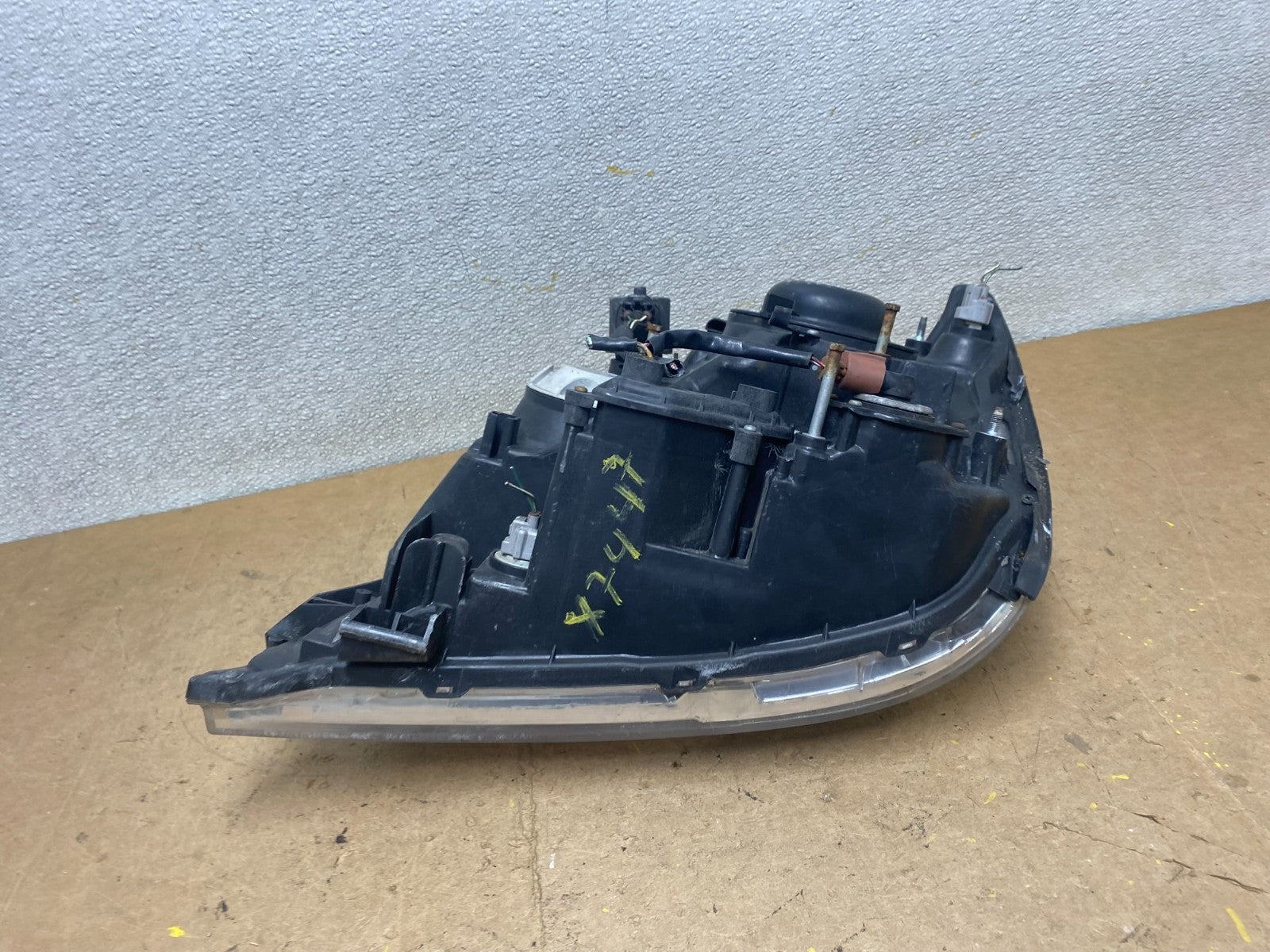 2001 2002 2003 Lexus RX300 Right Passenger Headlight Xenon HID AD2396 DW9