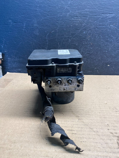 2009 to 2010 Audi A4 A5 ABS Anti-Lock Brake Pump 8k0614517da AE2116 DG2