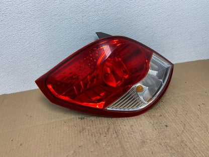 2008 2009 2010 Saturn Vue Left Driver Lh Tail Light Side Oem AB8385 LK2