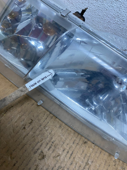 1998 to 2002 Mercury Grand Marquis Left+Right Set Halogen Headlight AE0558 DG4