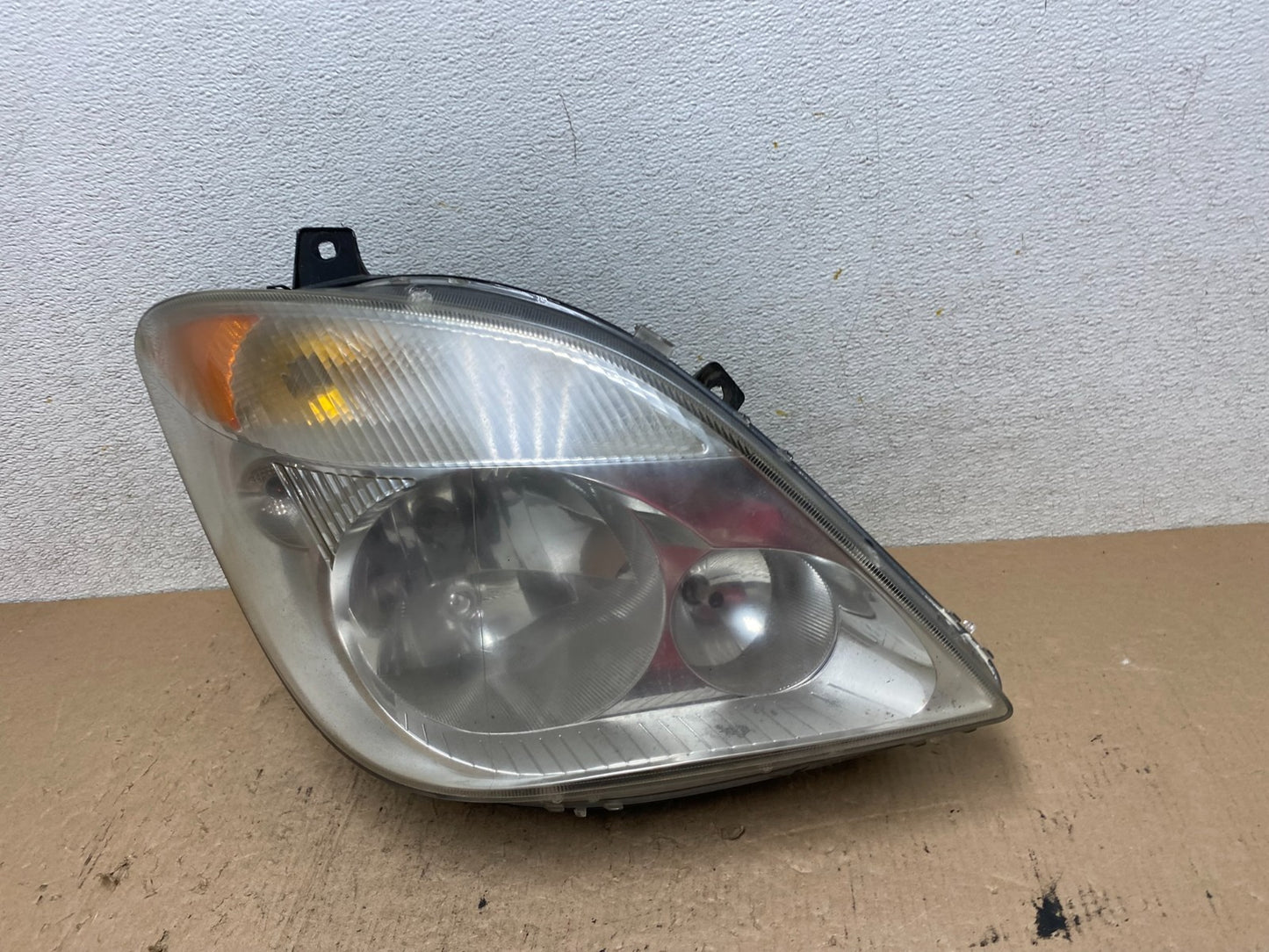 2007 to 2013 Mercedes Sprinter Headlight Right Passenger Halogen Q2829 DW1