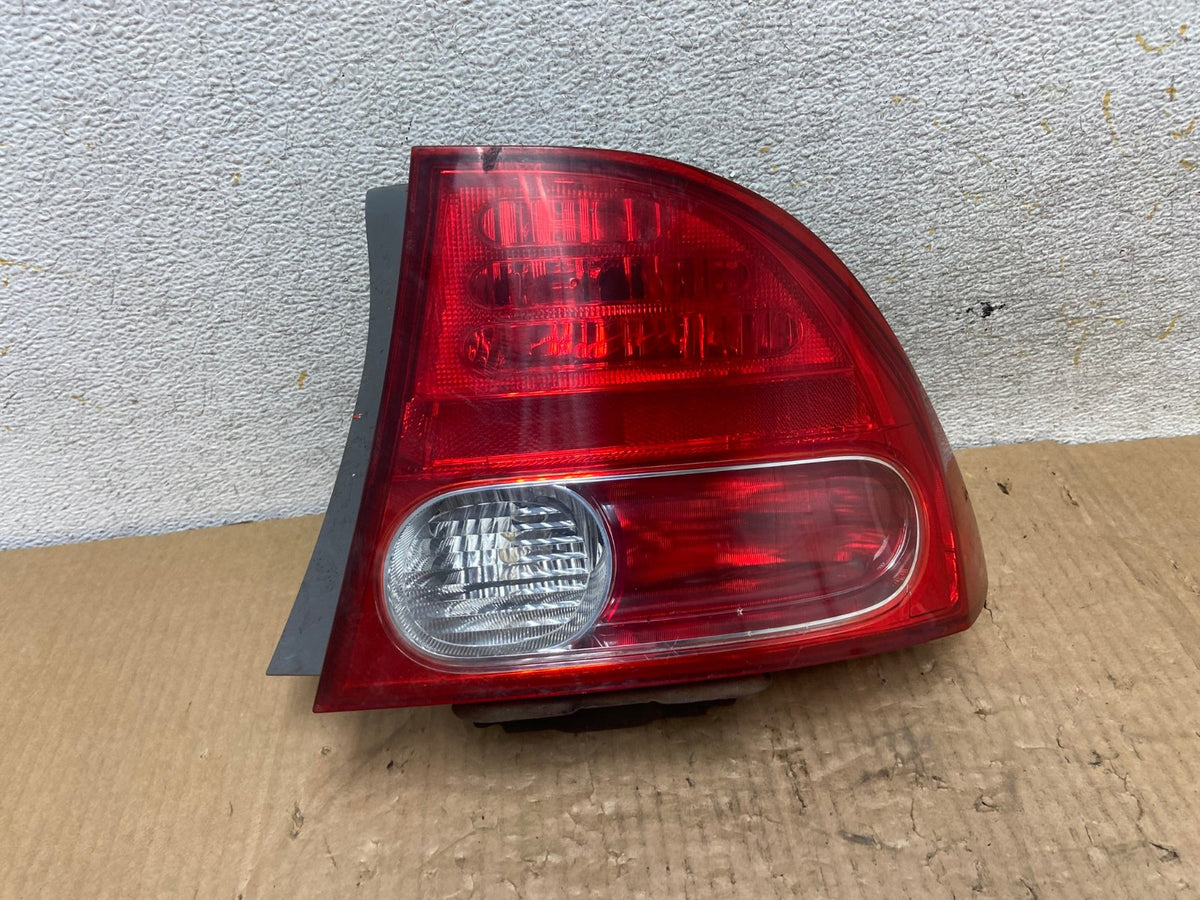 2006 2007 2008 Honda Civic Right Passenger Rh Side Tail Light AI6861 LK0