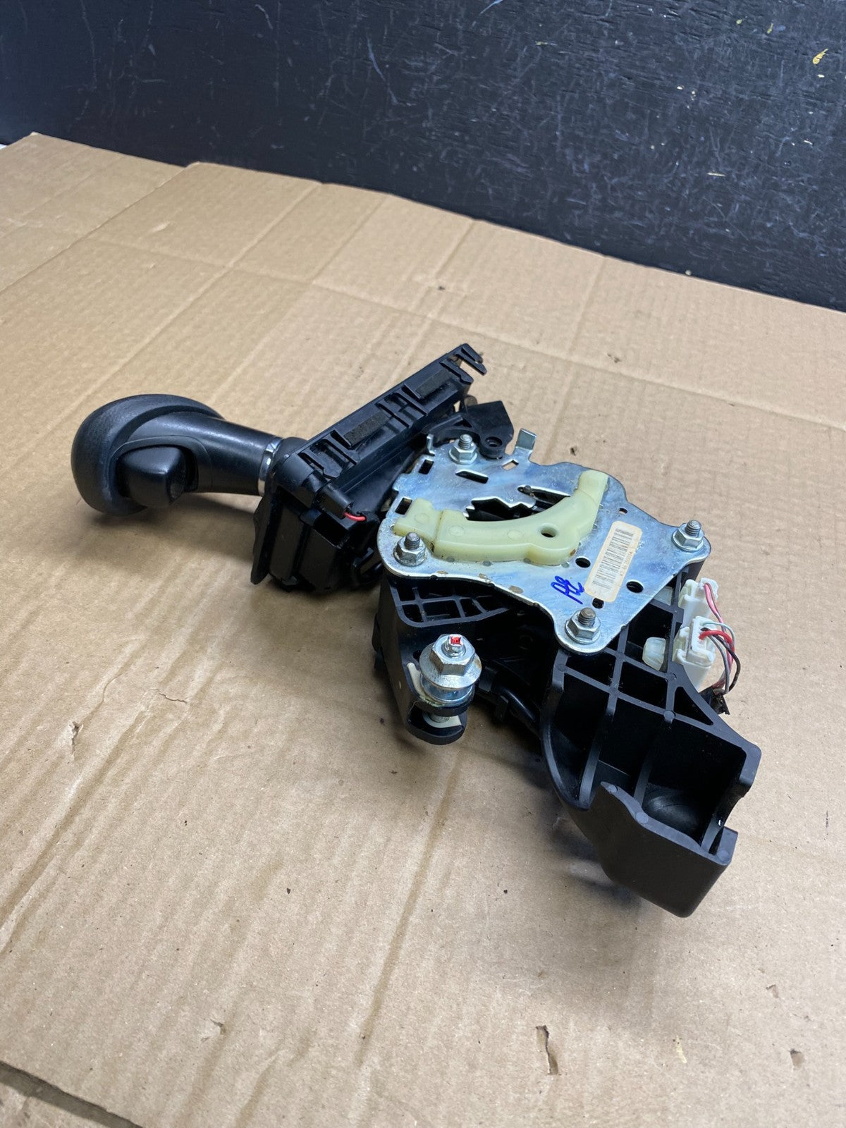 2010 to 2012 Acura RDX 2.3L Transmission Shifter Gear Selector AC93204