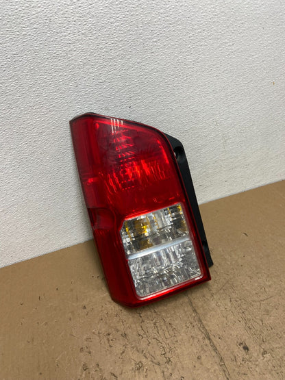 2005 to 2012 Nissan Pathfinder Tail light Left Driver Lh Side AC7406 DW2