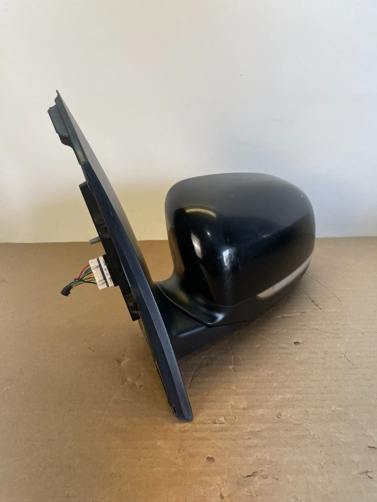 2015 to 2021 Kia Sedona Left Driver LH Side Door Mirror AF5602 DG1