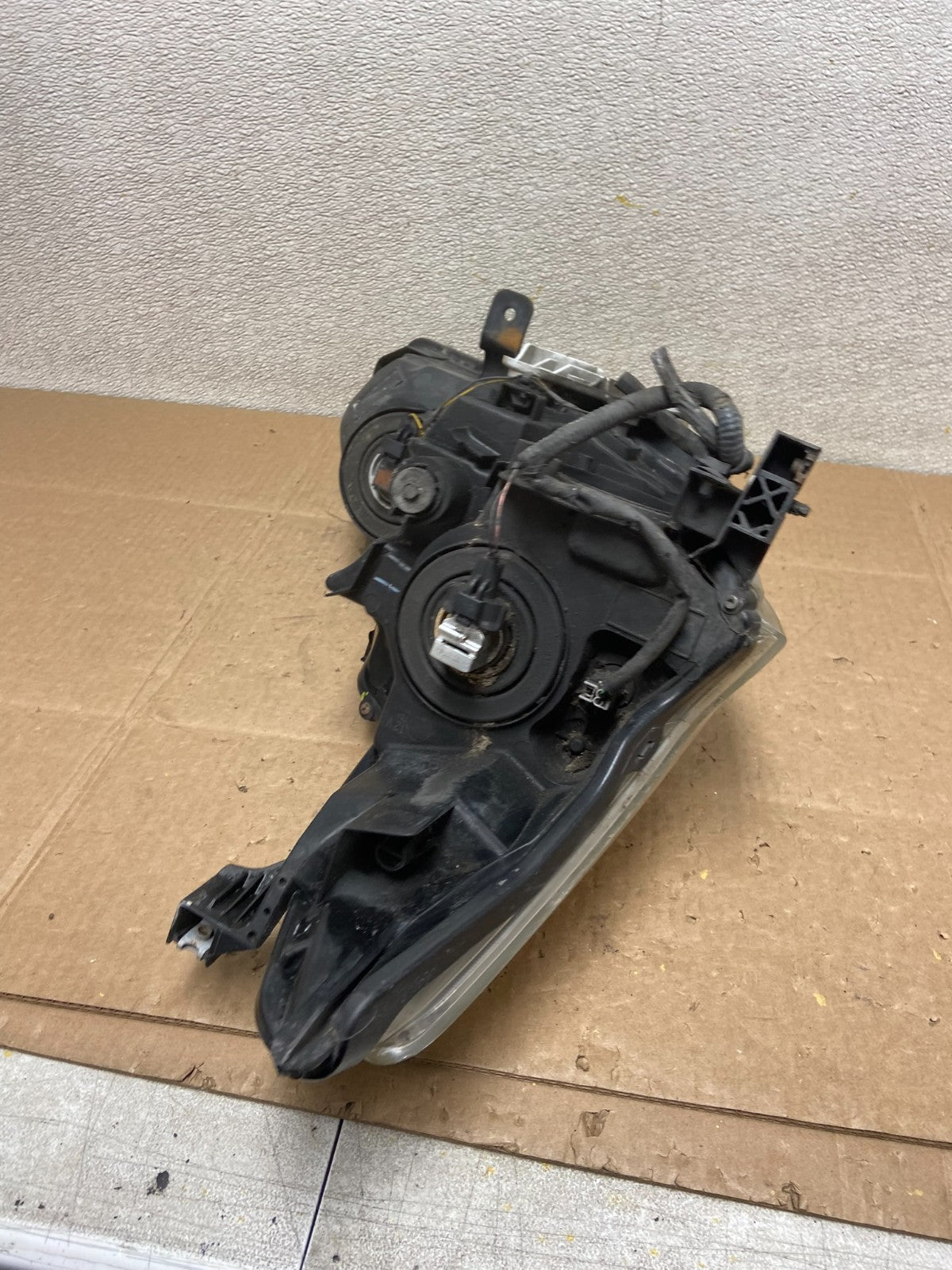 2013 2014 2015 Nissan Altima Left Driver LH Side Halogen Headlight Y8802 DW10