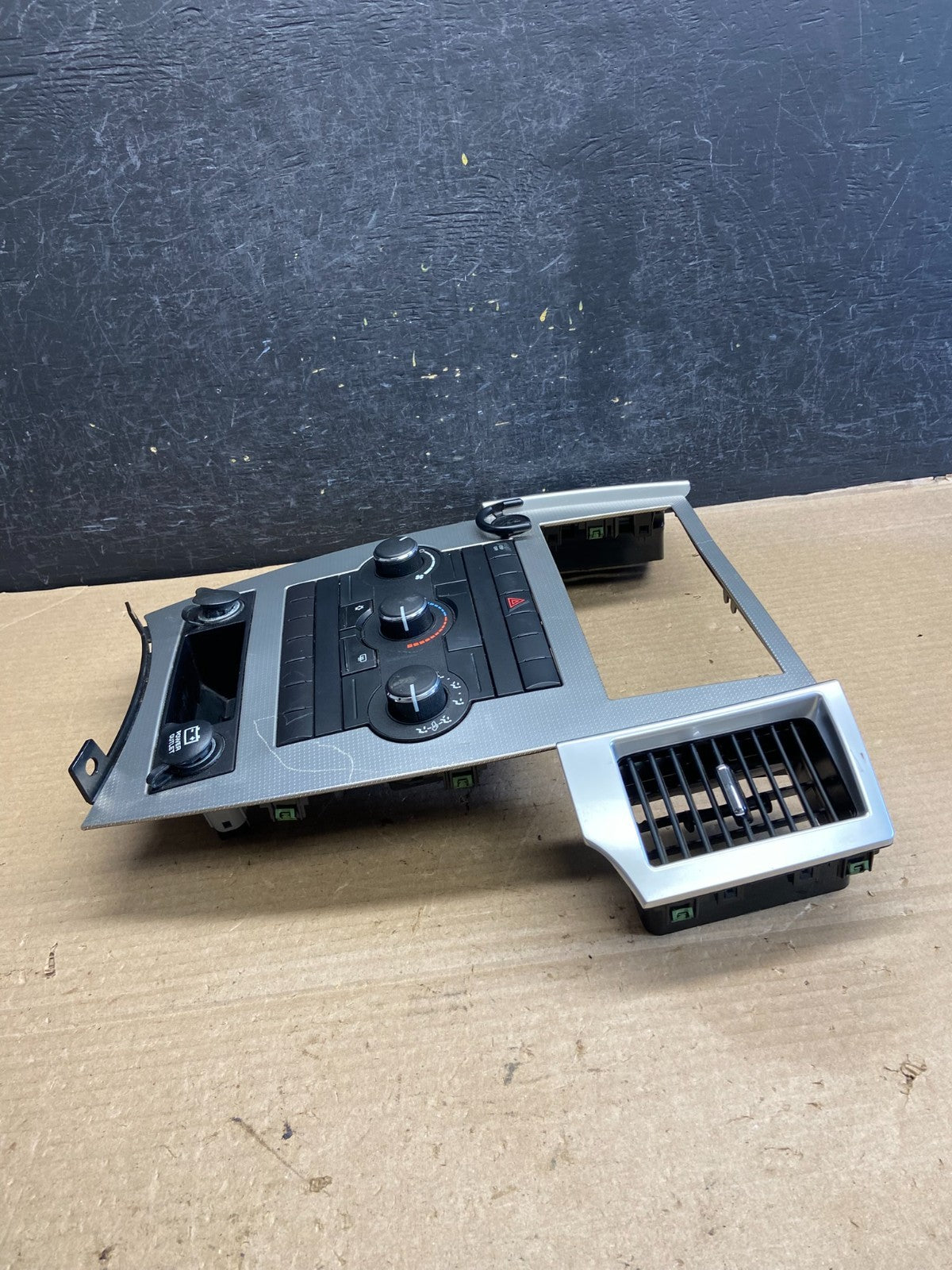 2008 to 2010 Jeep Grand Cherokee Center A/C Heater Climate Control AH3600 DG2