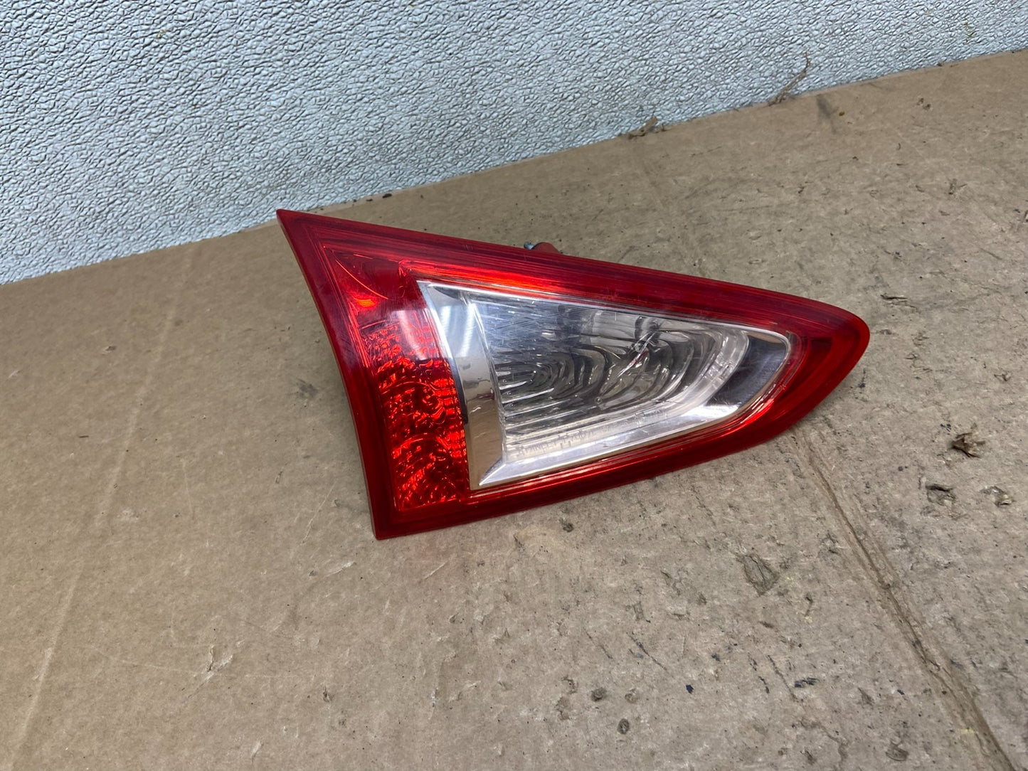 2008-2012 Infiniti Ex35 Inner Left Driver LH Side Tail Light OEM AA4076 DW0
