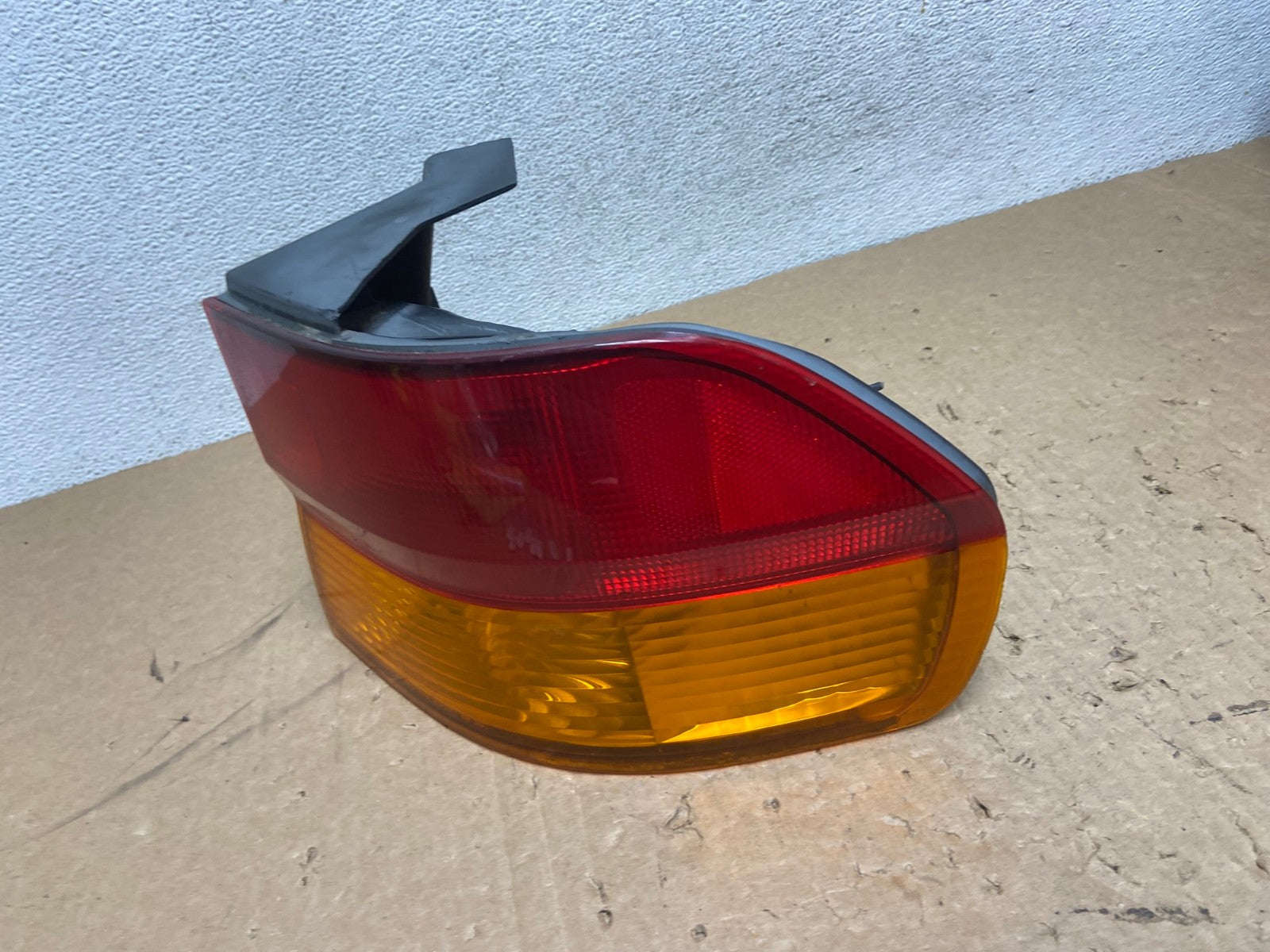 2002 2003 2004 Honda Odyssey Right Passenger Side Tail Light AG1258 LK1