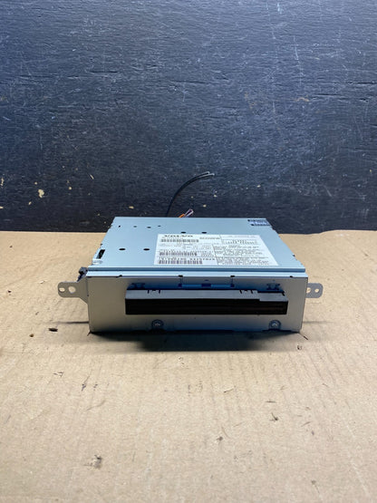 2007 to 2013 Volvo XC90 Radio AM FM Receiver MP3 CD Player AI7210 DW0