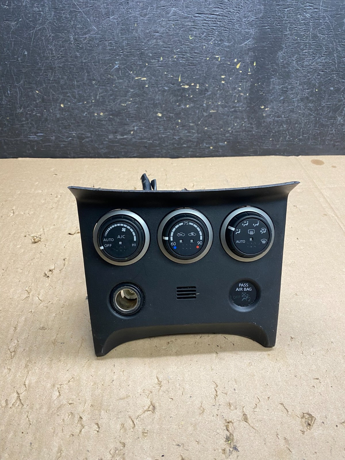 2011 to 2015 Nissan Rogue Heater Temperature AC Climate Control AJ1358 DG0