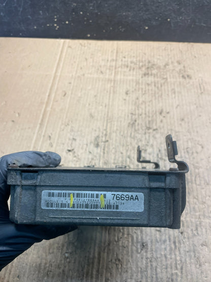 2001 Dodge Caravan Engine Computer Control ECM ECU P05127669AA s4921 DG3