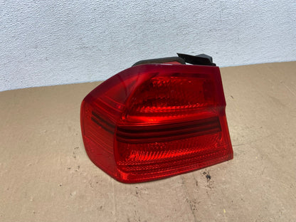 2006 2007 2008 BMW 328i 3 Series Left Driver Lh Side Tail Light AC5836 LK0