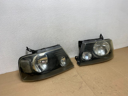 2004 to 2008 Ford F-150 F150 Left+Right Halogen Headlights AG4668 DW2