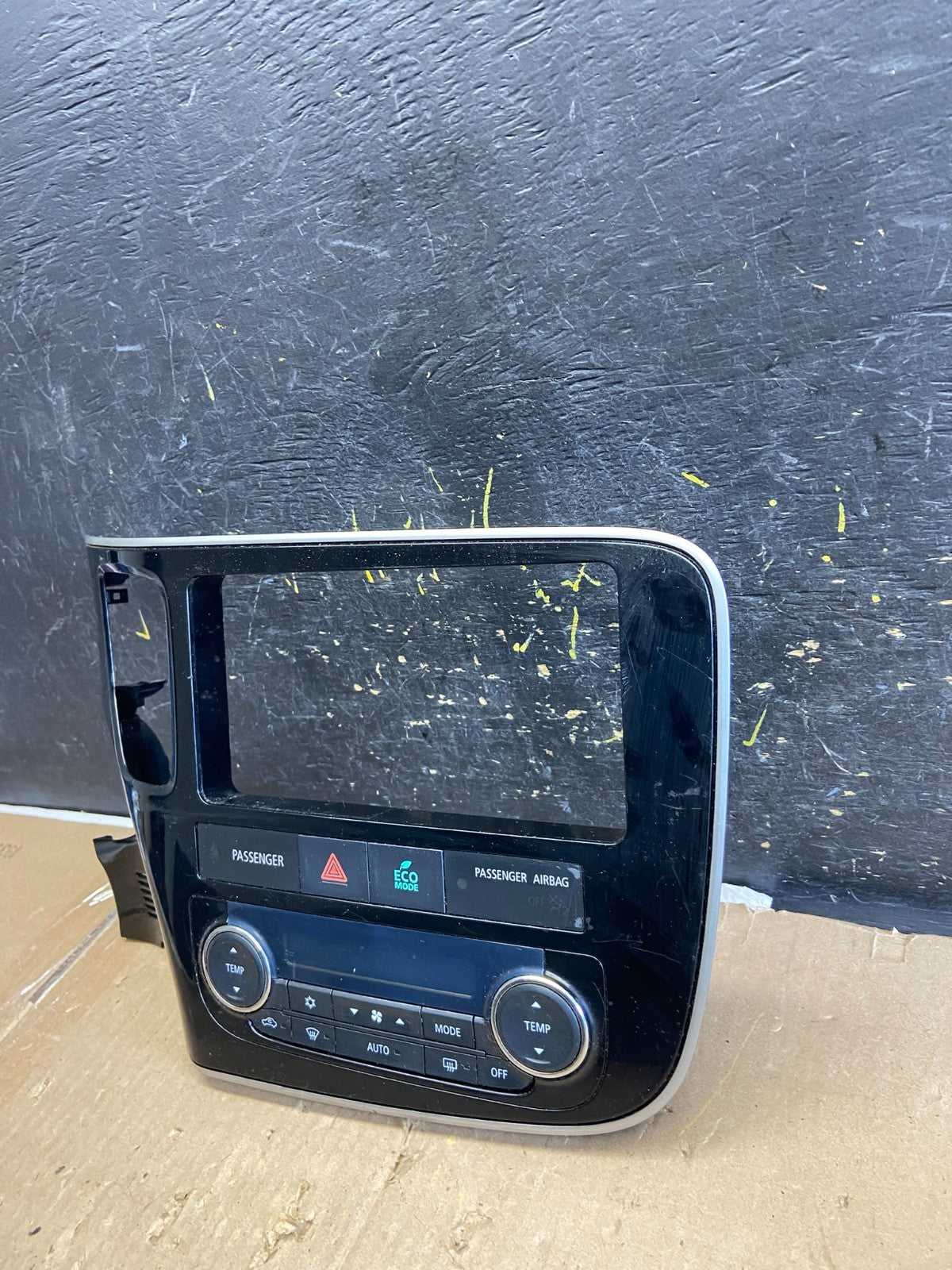 2014 to 2019 Mitsubishi Outlander Climate Control Panel W/ Bezel AB2264 DG2
