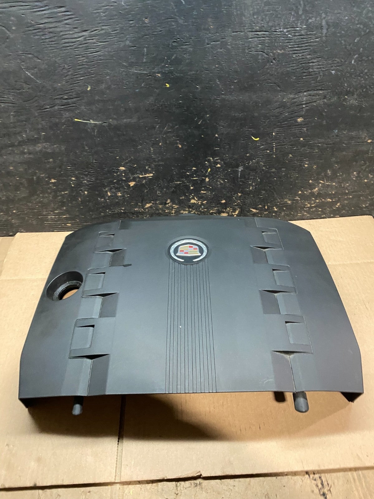 2008 to 2013 Cadillac CTS 3.6L Plastic Engine Cover Shield OEM W2452 DG1