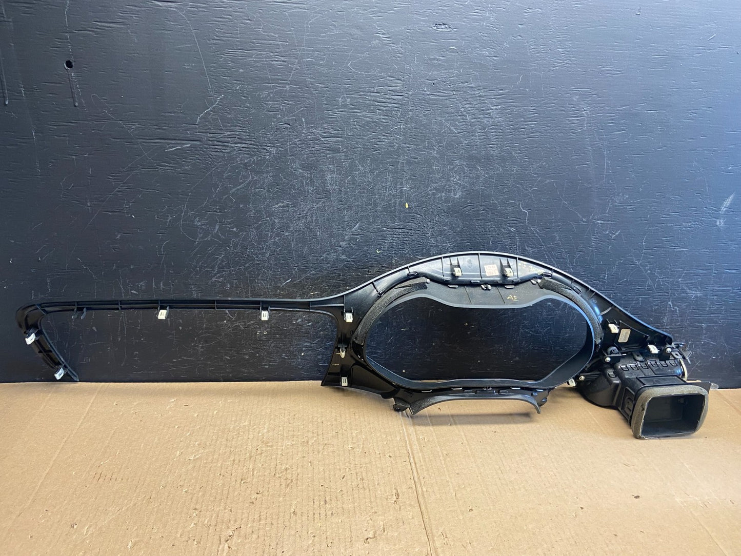 2015-2017 Chrysler 200 Speedometer Cluster Dash Bezel Trim W/ Vent ae3895 DG3