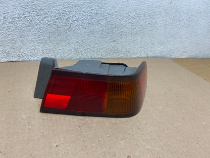 1997 1998 1999 Toyota Camry Tail Light Right Passenger Rh Side M9963 DW0