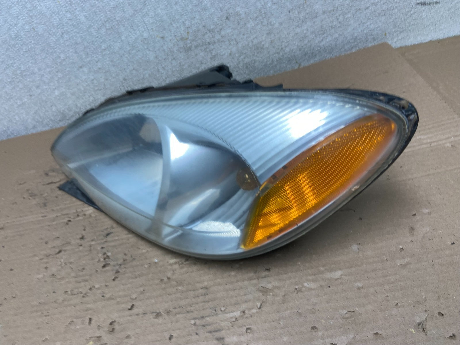 2000 to 2007 Ford Taurus Left Driver LH Side Halogen Headlight Oem AB1222 DW1