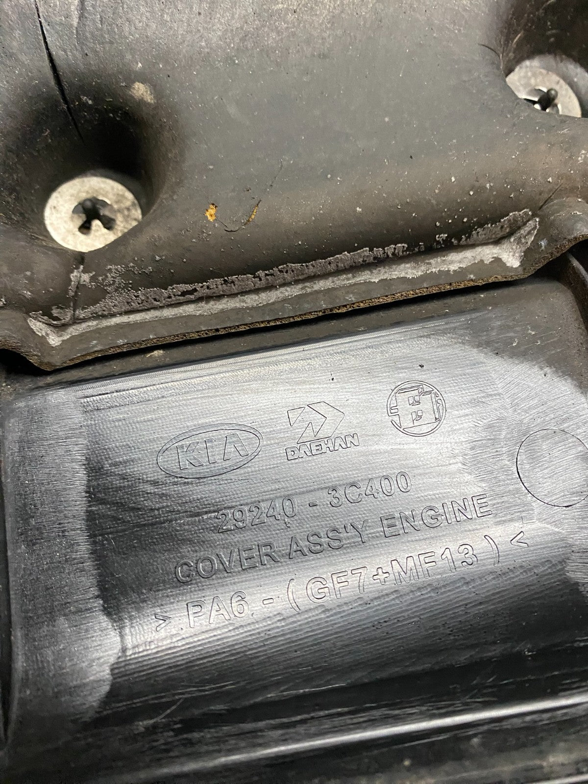 2006 to 2008 Kia Sedona V6 3.8L Engine Motor Cover Oem y6592 DG7