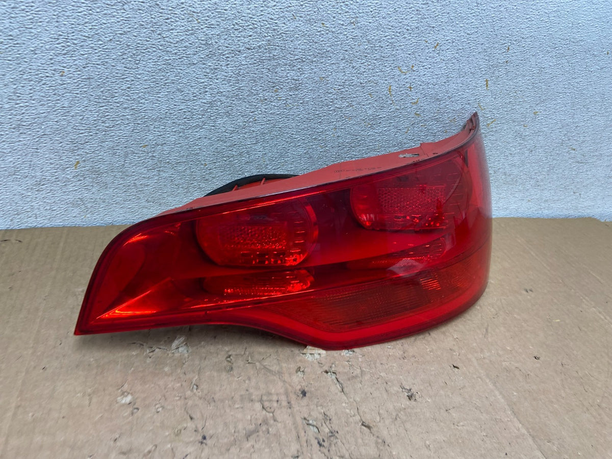 2007 2008 2009 Audi Q7 Right Passenger Rh Side Tail Light AI9261 LK2
