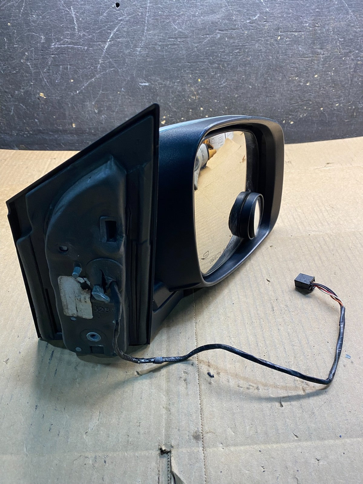 2009 to 2014 Volkswagen Routan Right Passenger View Door Mirror Y3545 MS9