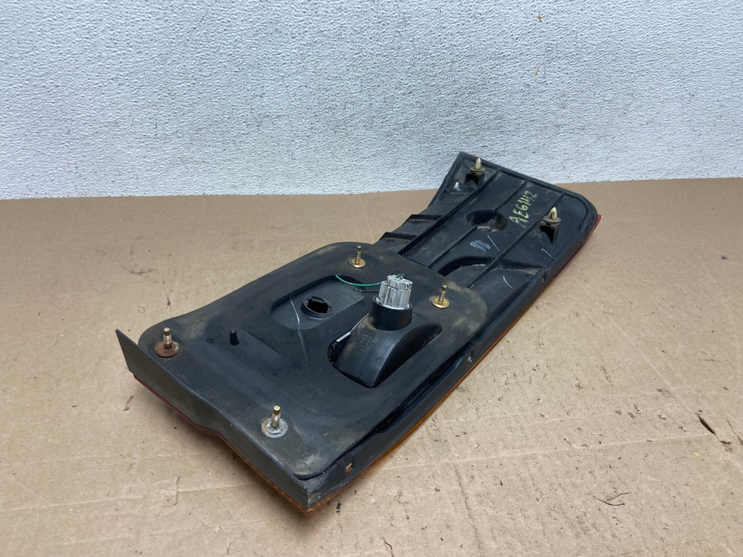 2002-2004 Honda Odyssey Right Passenger RH Side Tail Light Inner AE6142 LK6