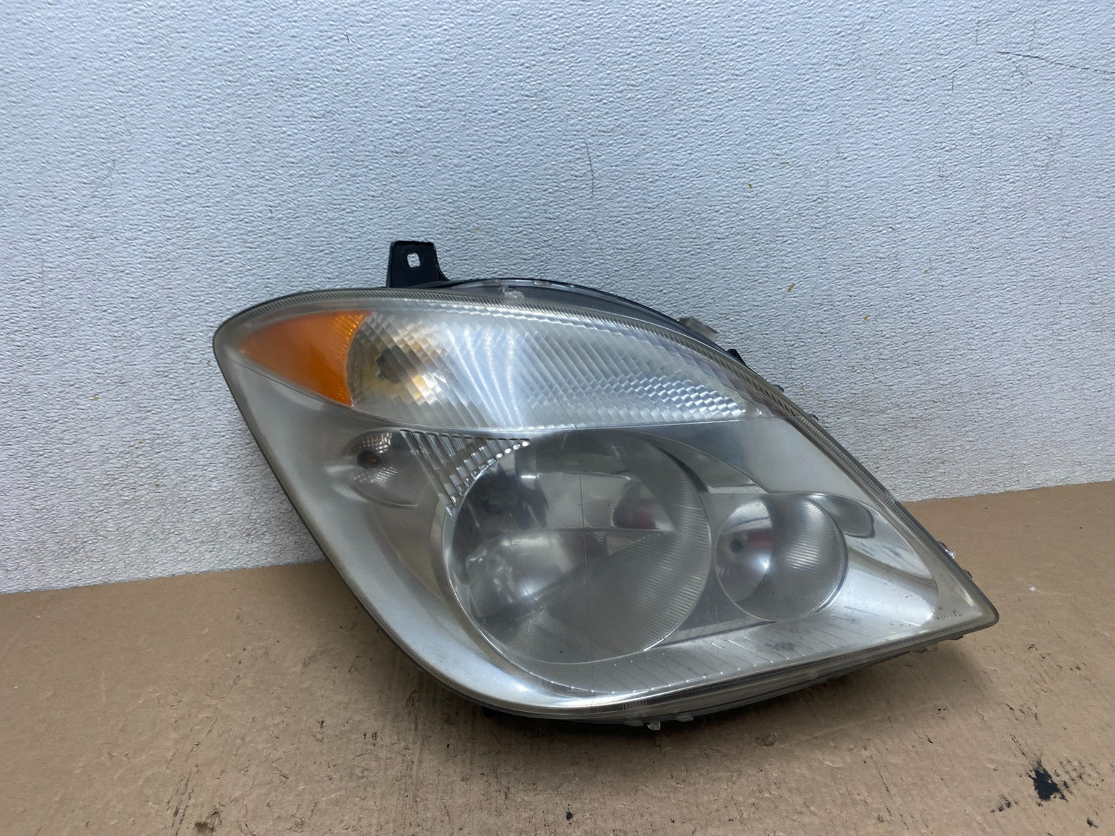 2007 to 2013 Mercedes Sprinter Headlight Right Passenger Halogen Q2829 DW0