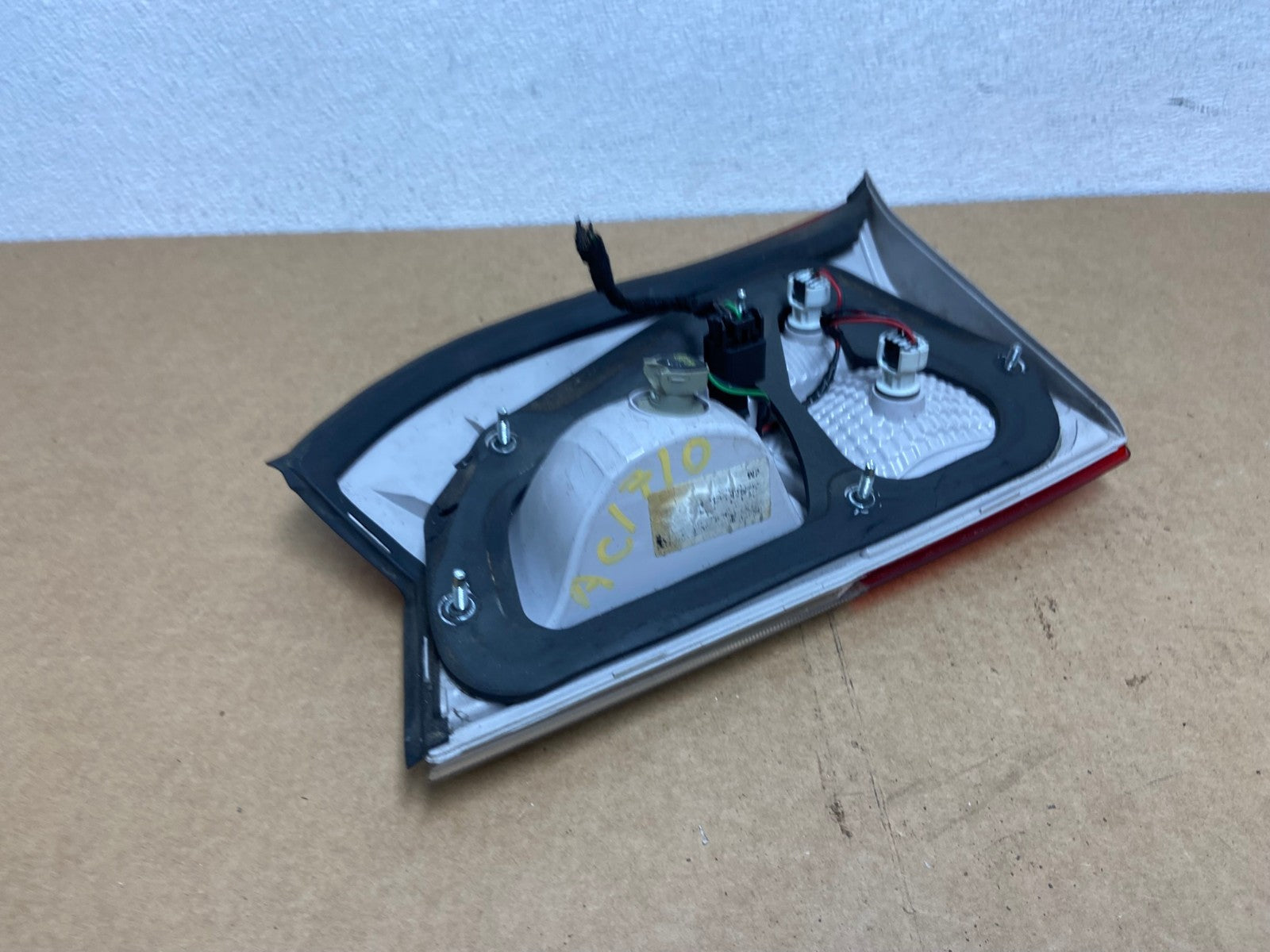 2010-2017 GMC Terrain Tail Light Inner Left Driver Lh Oem AC1710 LK5